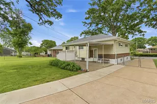 8309 Julia Dr, Affton, MO 63123 - Photo 33