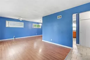8309 Julia Dr, Affton, MO 63123 - Photo 7