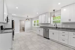 1685 St Loretto Dr, Florissant, MO 63033 - Photo 7
