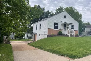 3550 St Christopher Ln, Saint Ann, MO 63074 - Photo 3