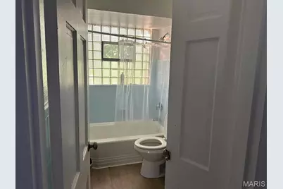 3525 Belaire Place, Beverly Hills, MO 63121 - Photo 9