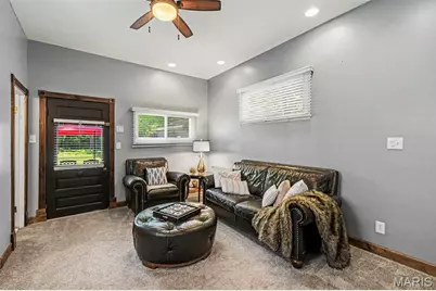2010 Blendon Place, Saint Louis, MO 63143 - Photo 13