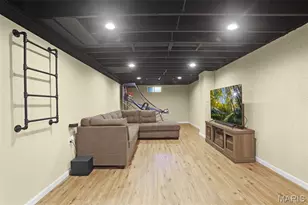 5859 Hunter Brook Ct, Oakville, MO 63129 - Photo 25