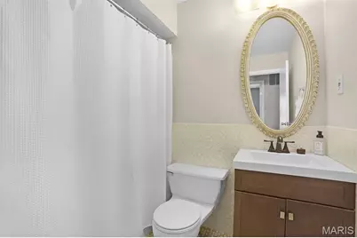 5859 Hunterbrook Court, Oakville, MO 63129 - Photo 19