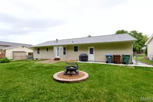 806 S Yosemite Ct, Saint Peters, MO 63376 - Photo 3