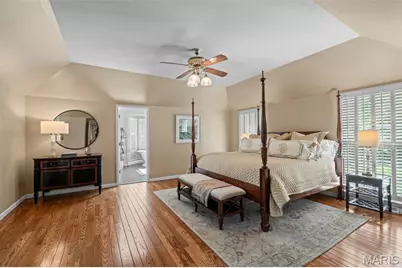 825 Greenwich Green Lane, Town and Country, MO 63017 - Photo 15