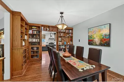 921 Newport Avenue, Saint Louis, MO 63119 - Photo 13