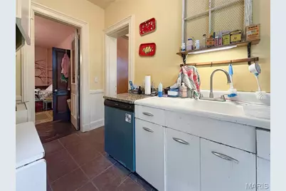 221 N Fifth Street, Hannibal, MO 63401 - Photo 27
