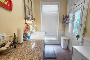 221 N 5th St, Hannibal, MO 63401 - Photo 25
