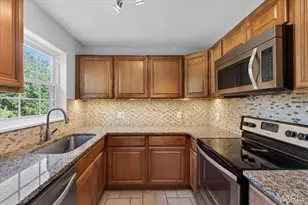 1524 Swallow Dr, Brentwood, MO 63144 - Photo 11