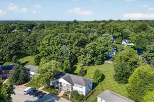 1524 Swallow Dr, Brentwood, MO 63144 - Photo 3