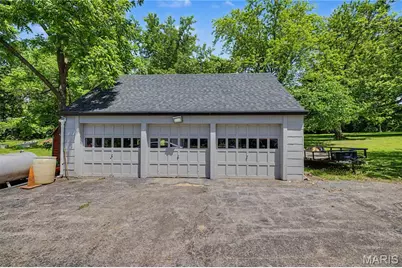 12420 Bellefontaine Road, Saint Louis, MO 63138 - Photo 29