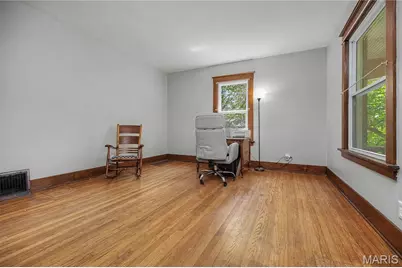 12420 Bellefontaine Road, Saint Louis, MO 63138 - Photo 9