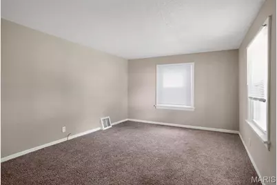 6652 Thurston Avenue, Saint Louis, MO 63134 - Photo 23