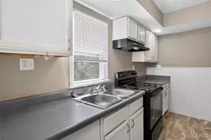 6652 Thurston Ave, Saint Louis, MO 63134 - Photo 13