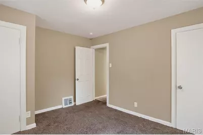 6652 Thurston Avenue, Saint Louis, MO 63134 - Photo 15