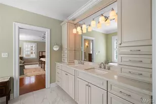 166 N Central Ave, Clayton, MO 63105 - Photo 31