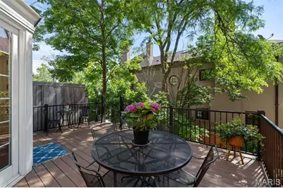 166 N Central Avenue, Clayton, MO 63105 - Photo 53