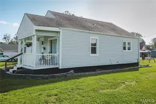 307 N 3rd St, Chaffee, MO 63740 - Photo 3