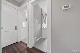 7619 Fairham Ave, University City, MO 63130 - Photo 13