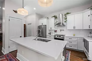 2745 Armand Pl, Saint Louis, MO 63104 - Photo 13