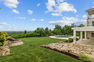 279 Greycliff Bluff Dr, Saint Louis, MO 63129 - Photo 85