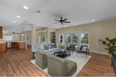 279 Greycliff Bluff Drive, Saint Louis, MO 63129 - Photo 9