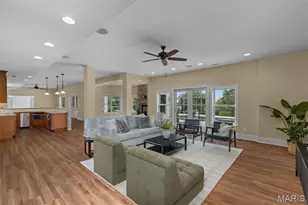 279 Greycliff Bluff Dr, Saint Louis, MO 63129 - Photo 9