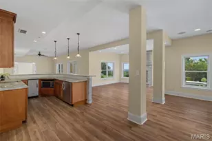 279 Greycliff Bluff Dr, Saint Louis, MO 63129 - Photo 75