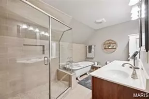 106 Reading Ave, Maryland Heights, MO 63043 - Photo 11