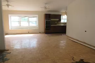 842 Holiday Ave, Hazelwood, MO 63042 - Photo 3