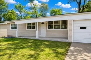842 Holiday Ave, Hazelwood, MO 63042 - Photo 1