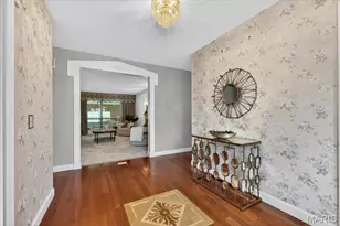 5 Blossomwood Ct, Florissant, MO 63033 - Photo 7