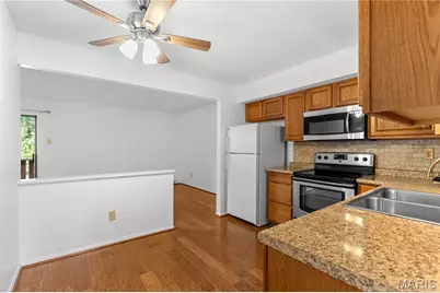 2332 Hidden Meadow Lane, Ballwin, MO 63021 - Photo 3