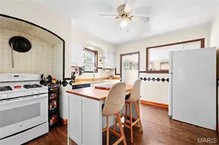 9058 Rosemary Ave, Saint Louis, MO 63123 - Photo 17