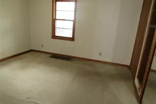 627 S Benton Ave, Saint Charles, MO 63301 - Photo 9