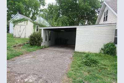 627 S Benton Avenue, Saint Charles, MO 63301 - Photo 3