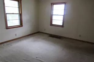 627 S Benton Ave, Saint Charles, MO 63301 - Photo 7