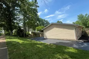607 Garden Leaf Ct, Ballwin, MO 63011 - Photo 9