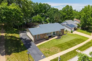 607 Garden Leaf Ct, Ballwin, MO 63011 - Photo 3