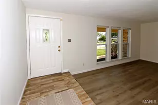 607 Garden Leaf Ct, Ballwin, MO 63011 - Photo 17