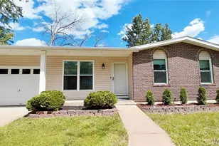 1529 Codorniz Ln, Fenton, MO 63026 - Photo 1