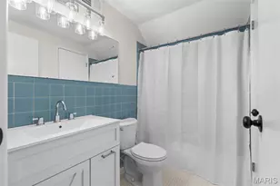 821 S Sappington Rd, Saint Louis, MO 63126 - Photo 33