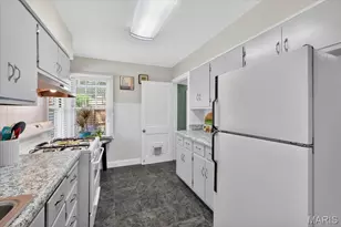1050 S 4th St, Saint Charles, MO 63301 - Photo 13