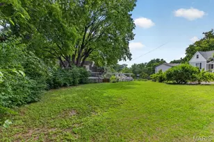 1050 S 4th St, Saint Charles, MO 63301 - Photo 37