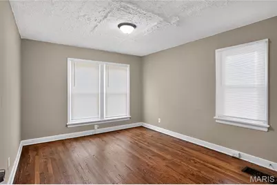 7110 Dawson Place, Saint Louis, MO 63136 - Photo 11