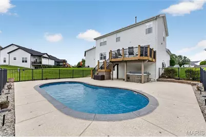 38 Glastonbury Court, Lake Saint Louis, MO 63367 - Photo 3