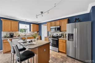 38 Glastonbury Ct, Lake Saint Louis, MO 63367 - Photo 11
