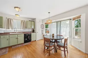 4334 Southview Way Dr, Saint Louis, MO 63129 - Photo 9