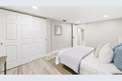 5464 Lindenwood Avenue, Saint Louis, MO 63109 - Photo 27